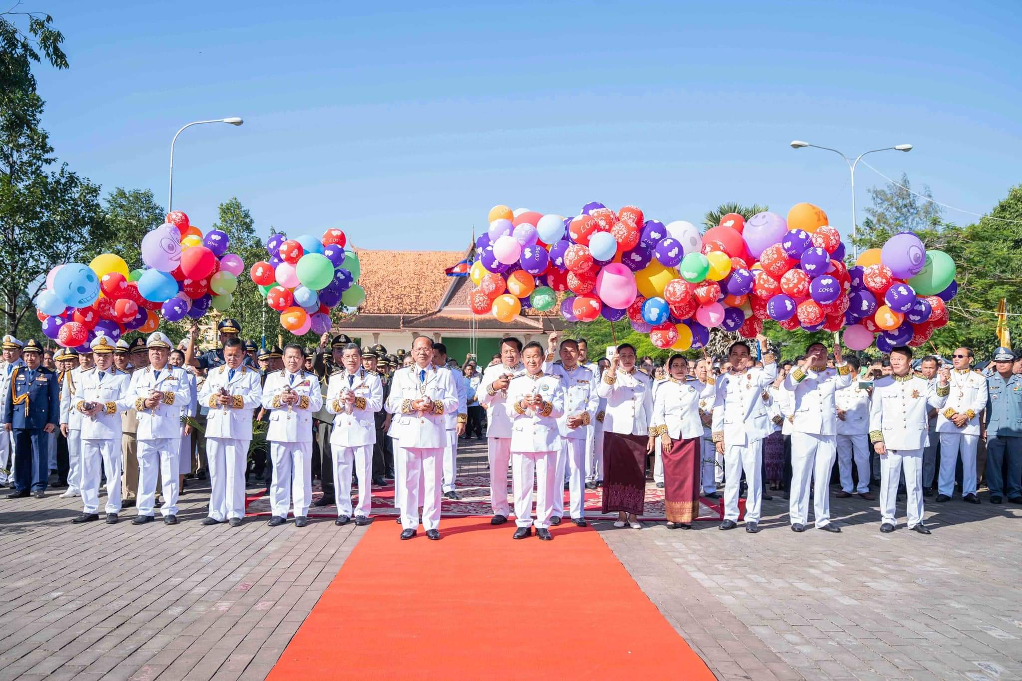 ខេត្តកំពតរៀបចំមិទ្ទិញអបអរសាទរខួបអនុស្សាវរីយ៍លើកទី៧១ នៃទិវាបុណ្យឯករាជ្យជាតិ (៩ វិច្ឆិកា ១៩៥៣-៩ វិច្ឆិកា ២០២៤)​  និង កំណើតកងយោធពលខេមរភូមិន្ទ